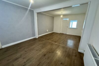 house - terraced for rent church road