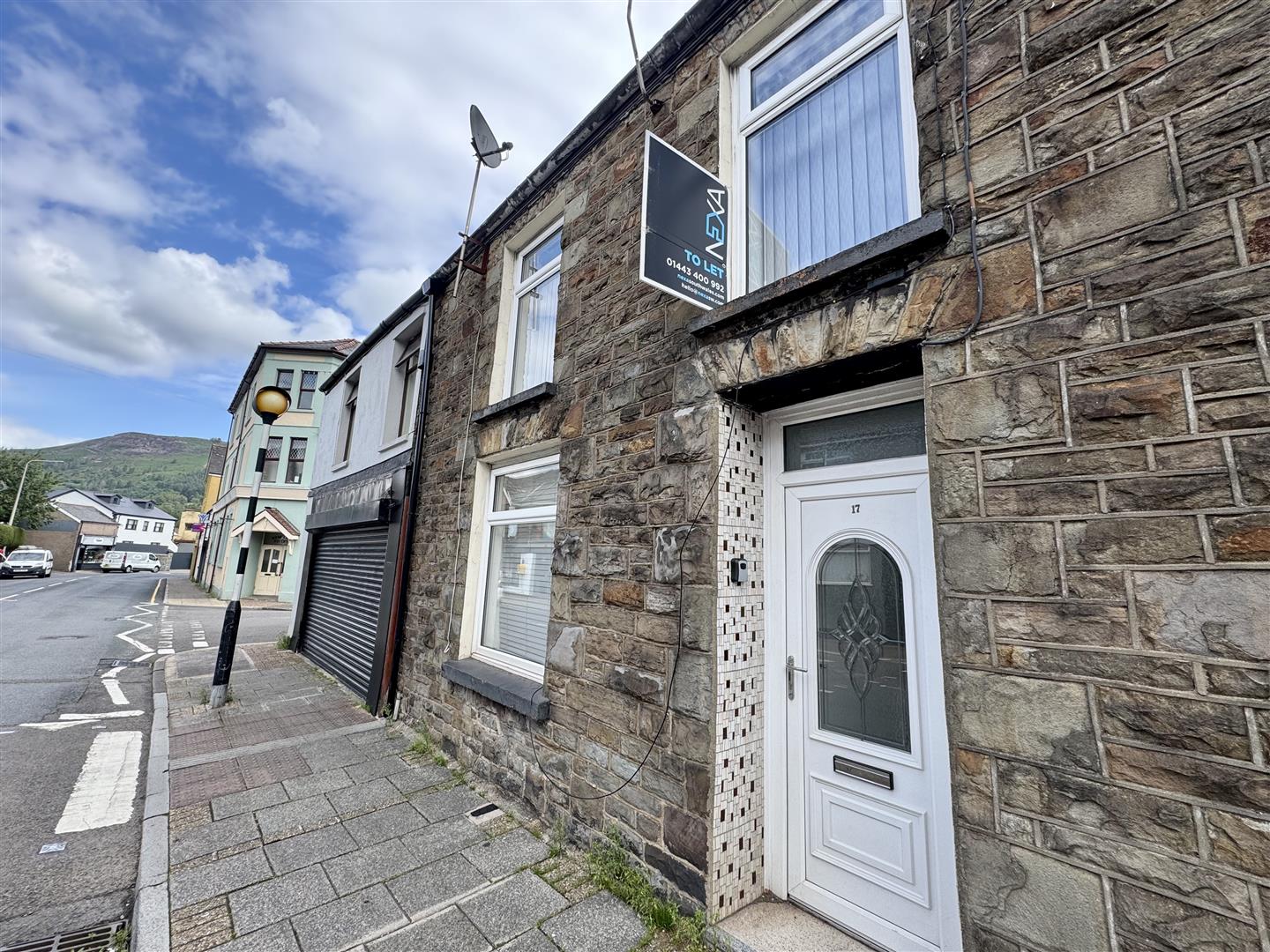 house - terraced for rent church road