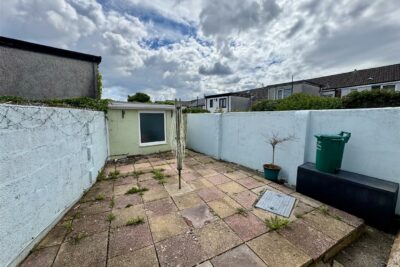house - terraced for rent church road