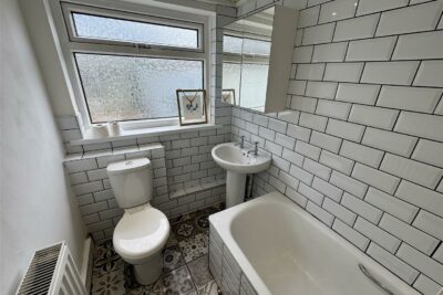 house - terraced for rent church road