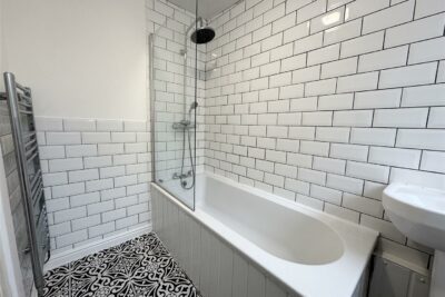 house - terraced for rent webster street