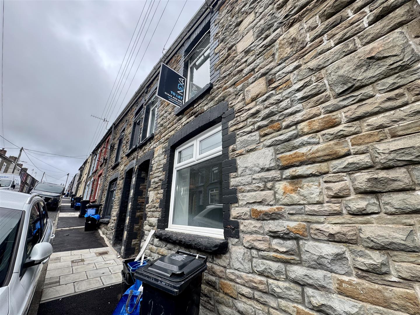 house - terraced for rent webster street