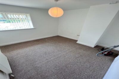 house - semi-detached for rent bryn heulog