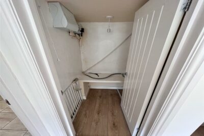 house - semi-detached for rent bryn heulog