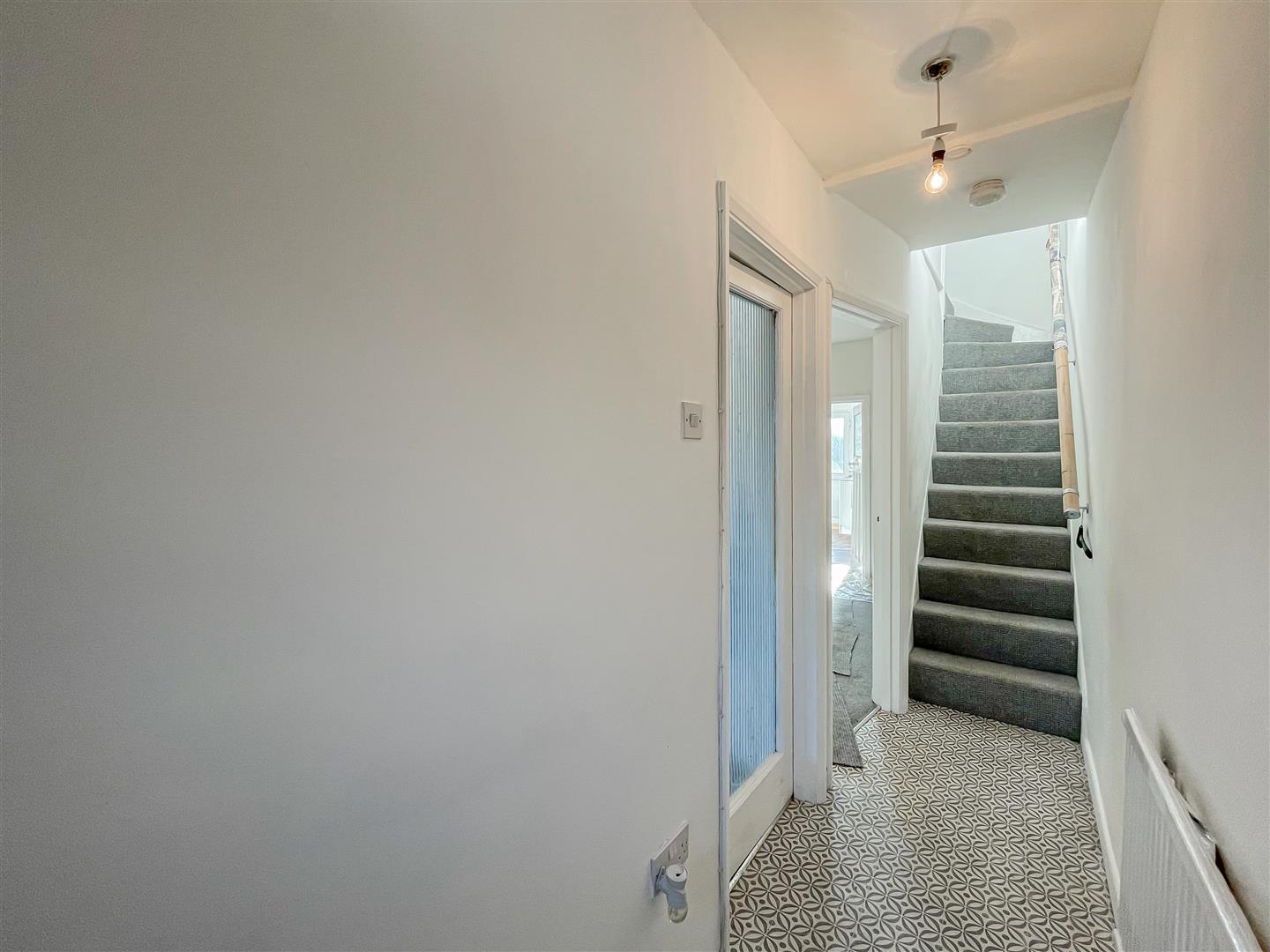 house - terraced for sale cross roads
