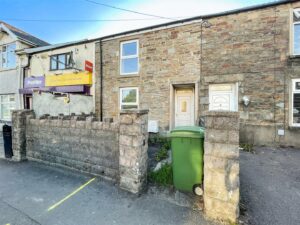 house - terraced for sale cross roads