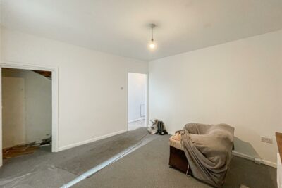 house - terraced for sale cross roads
