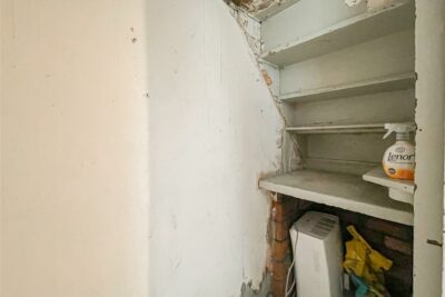 house - terraced for sale cross roads