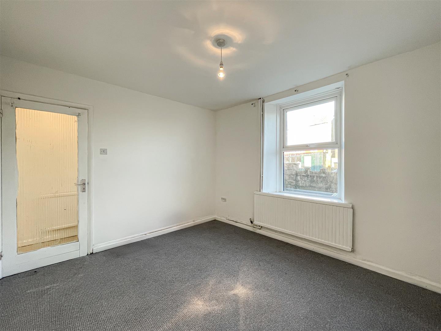 house - terraced for sale cross roads