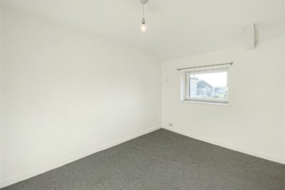 house - terraced for sale cross roads