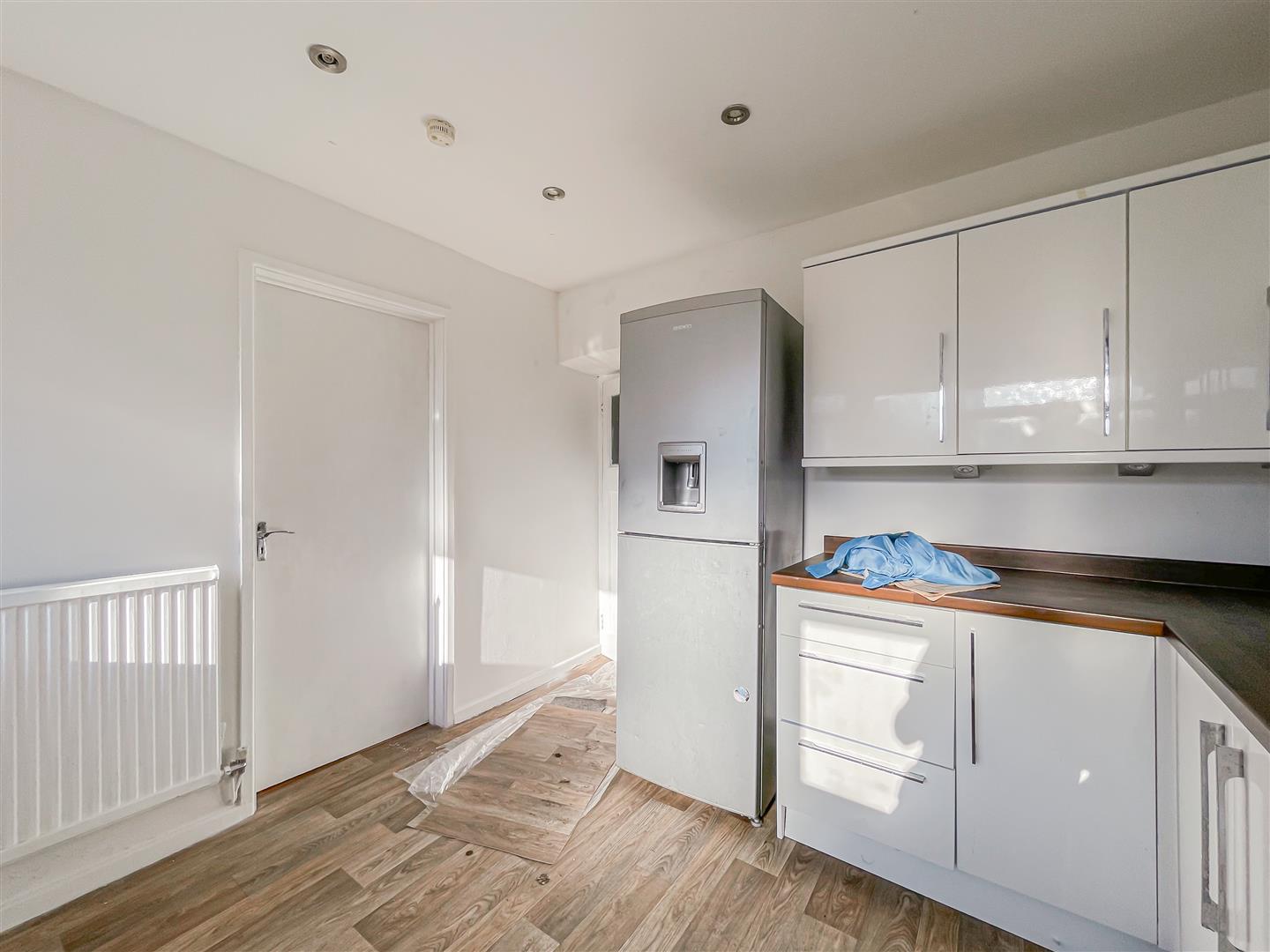 house - terraced for sale cross roads