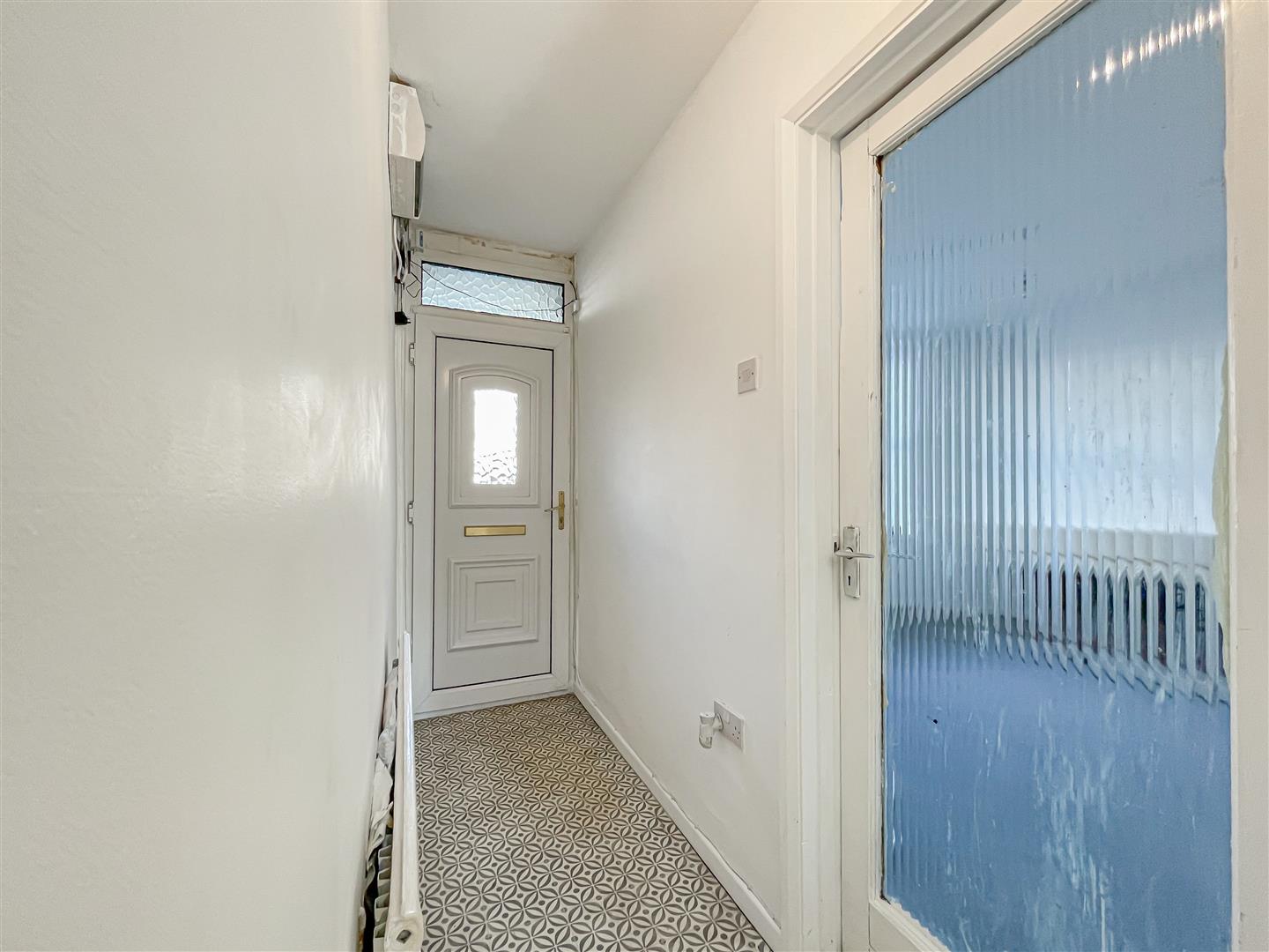 house - terraced for sale cross roads