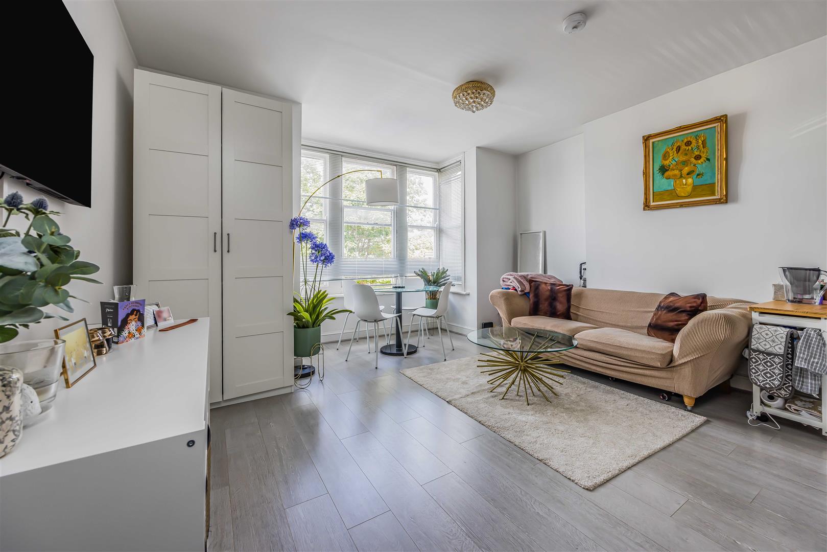 apartment for sale hampshire terrace