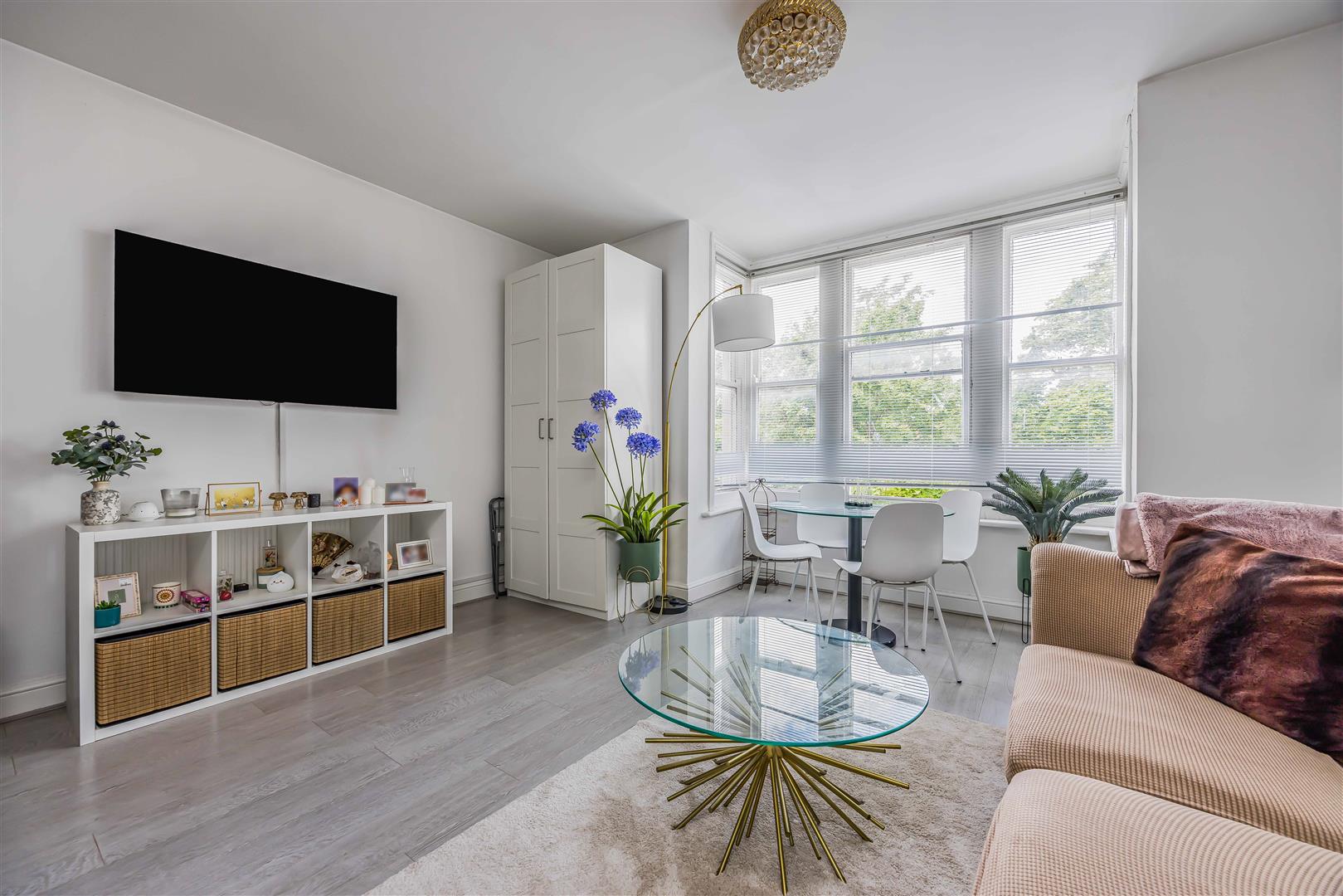 apartment for sale hampshire terrace