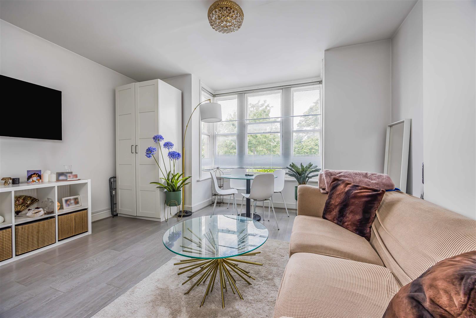 apartment for sale hampshire terrace
