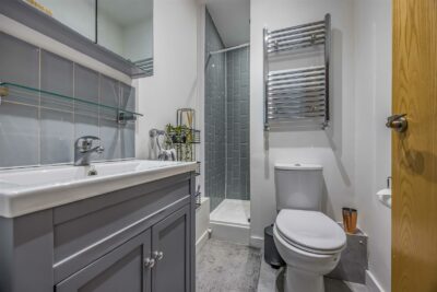 apartment for sale hampshire terrace