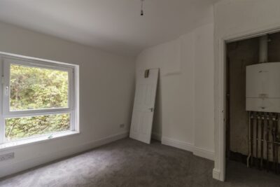 house - terraced for rent aberbeeg road