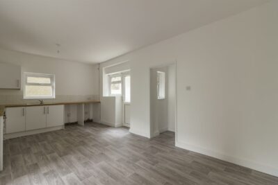 house - terraced for rent aberbeeg road