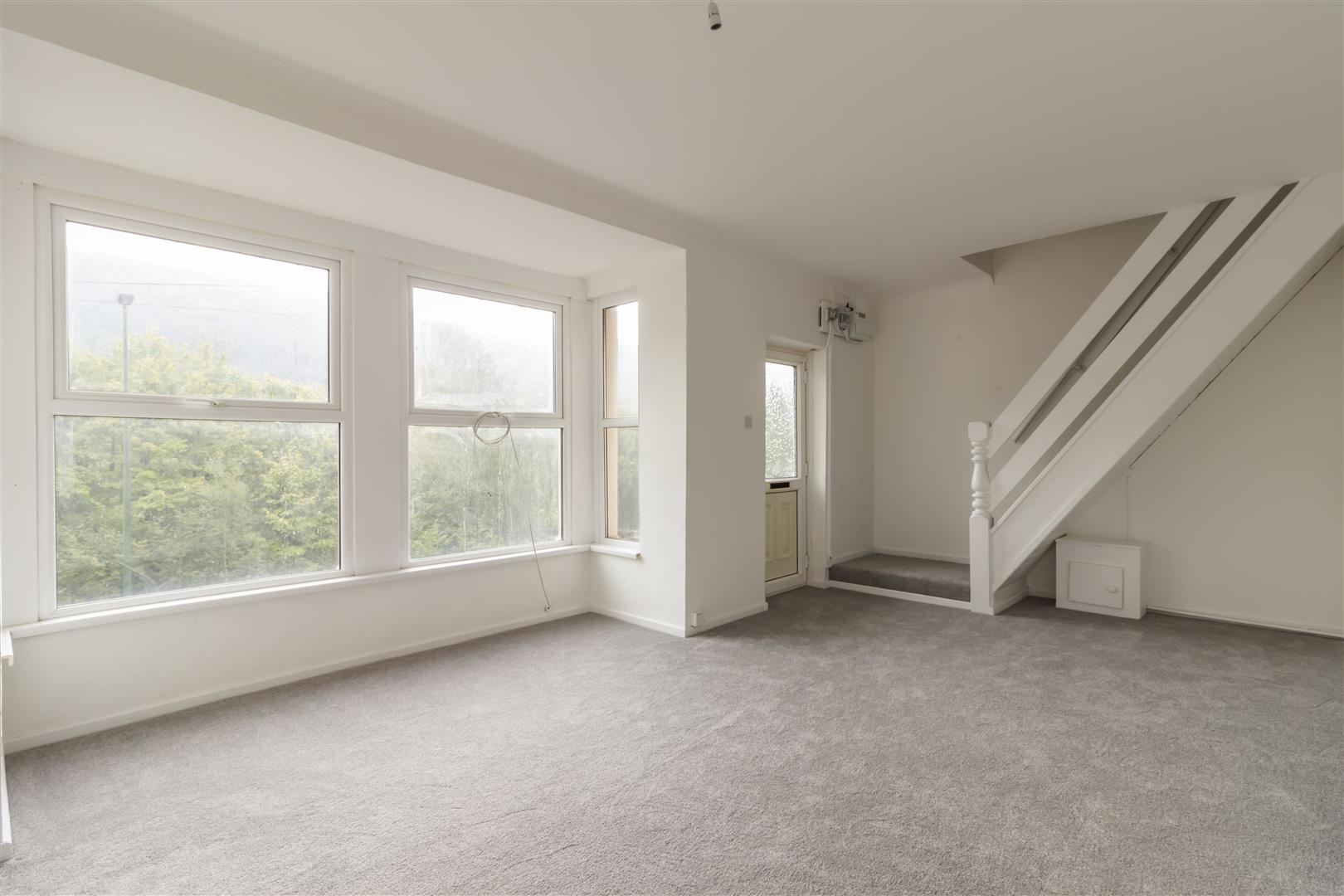 house - terraced for rent aberbeeg road