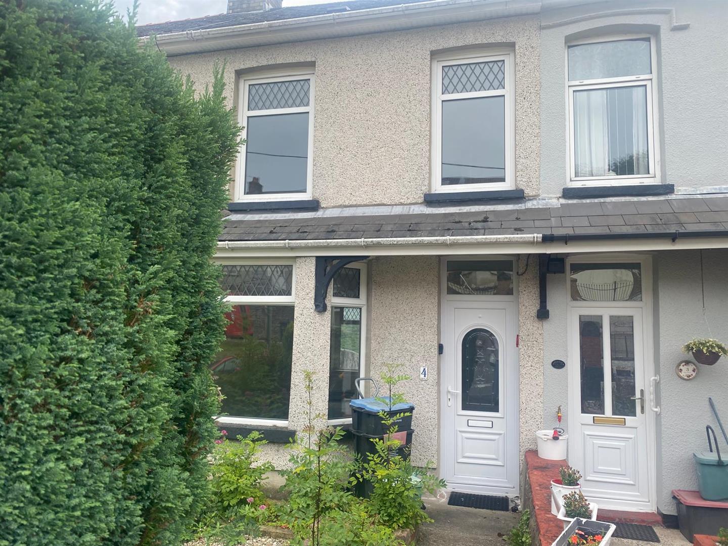 house - terraced for rent bryn crescent