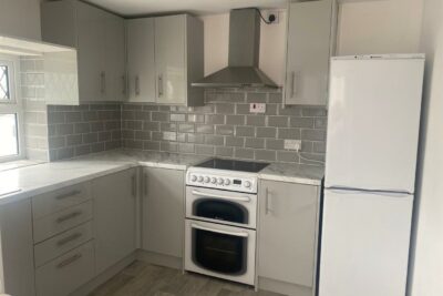 house - terraced for rent bryn crescent