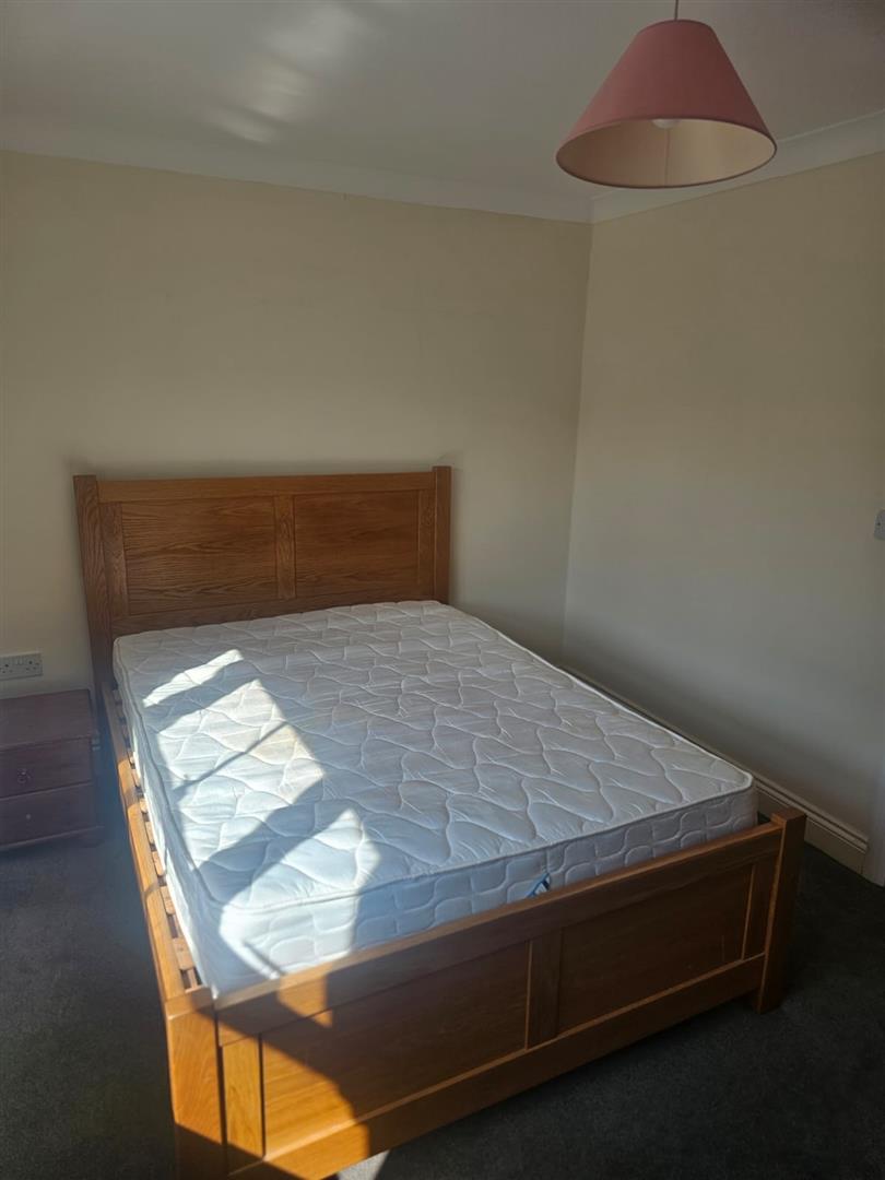 room for rent st. ronans road