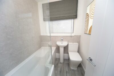 house - terraced for rent abertillery road