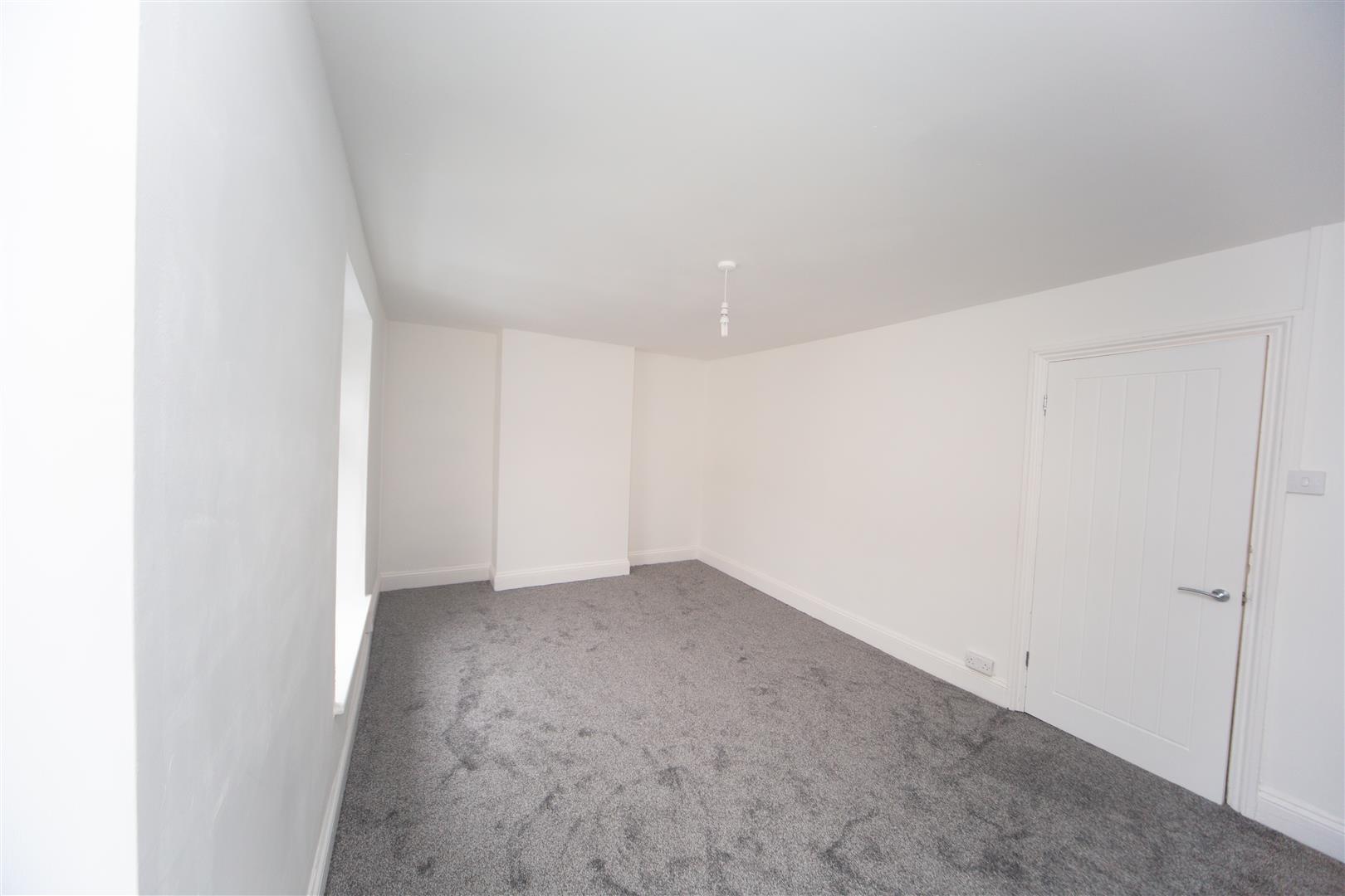 house - terraced for rent abertillery road
