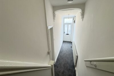 house - terraced for rent curre street