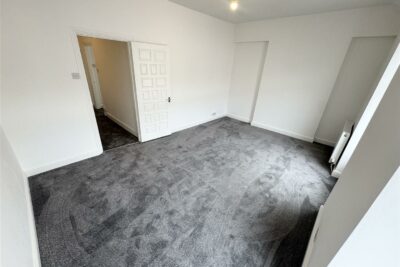 house - terraced for rent curre street