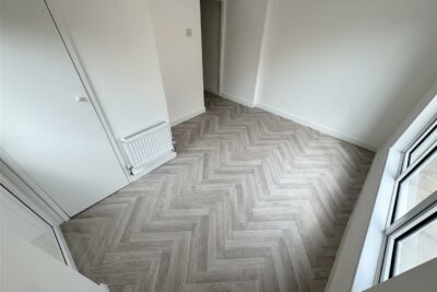 house - terraced for rent curre street