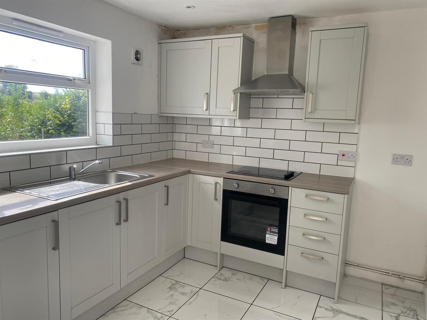 house - semi-detached for rent thomas street