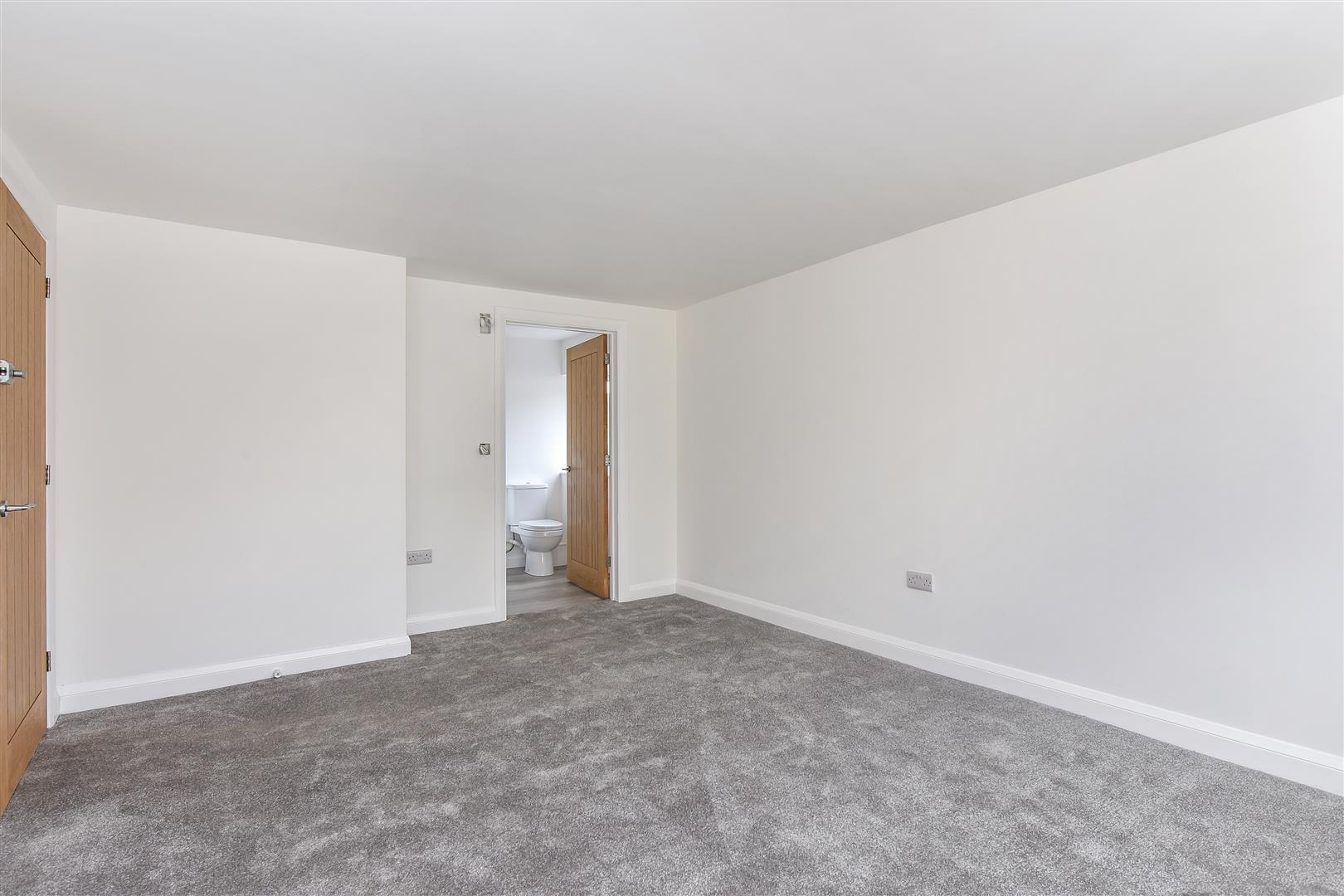 room for rent chichester road