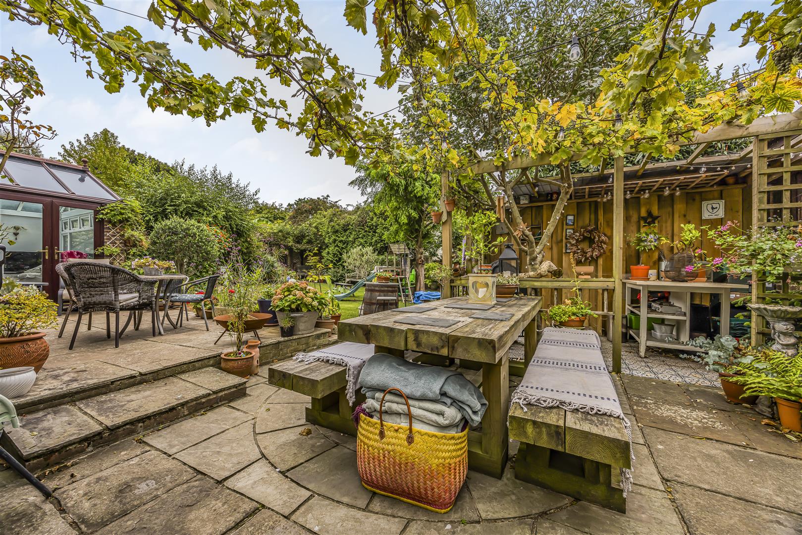 house - detached for sale conifer drive
