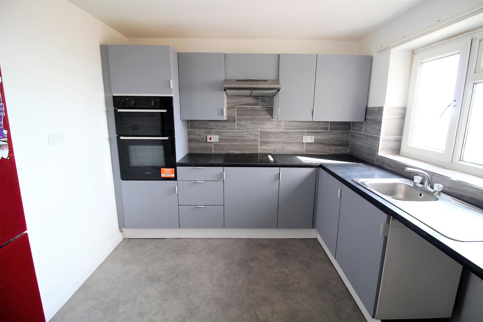 flat for rent anne's court