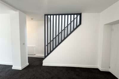 house - terraced for rent avondale road