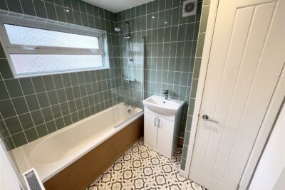 house - terraced for rent avondale road
