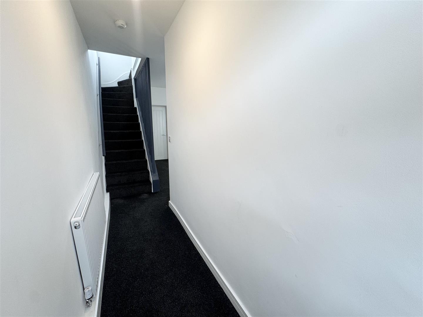 house - terraced for rent avondale road