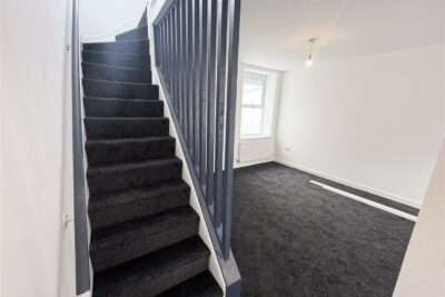 house - terraced for rent avondale road