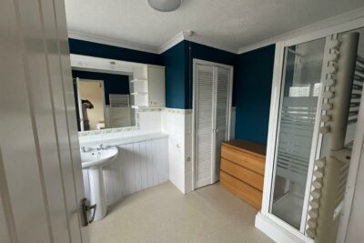 room for rent tower street