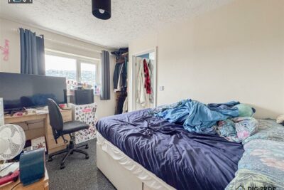 room for rent tower street