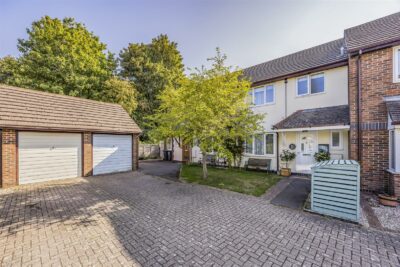 house - terraced for sale malvern mews