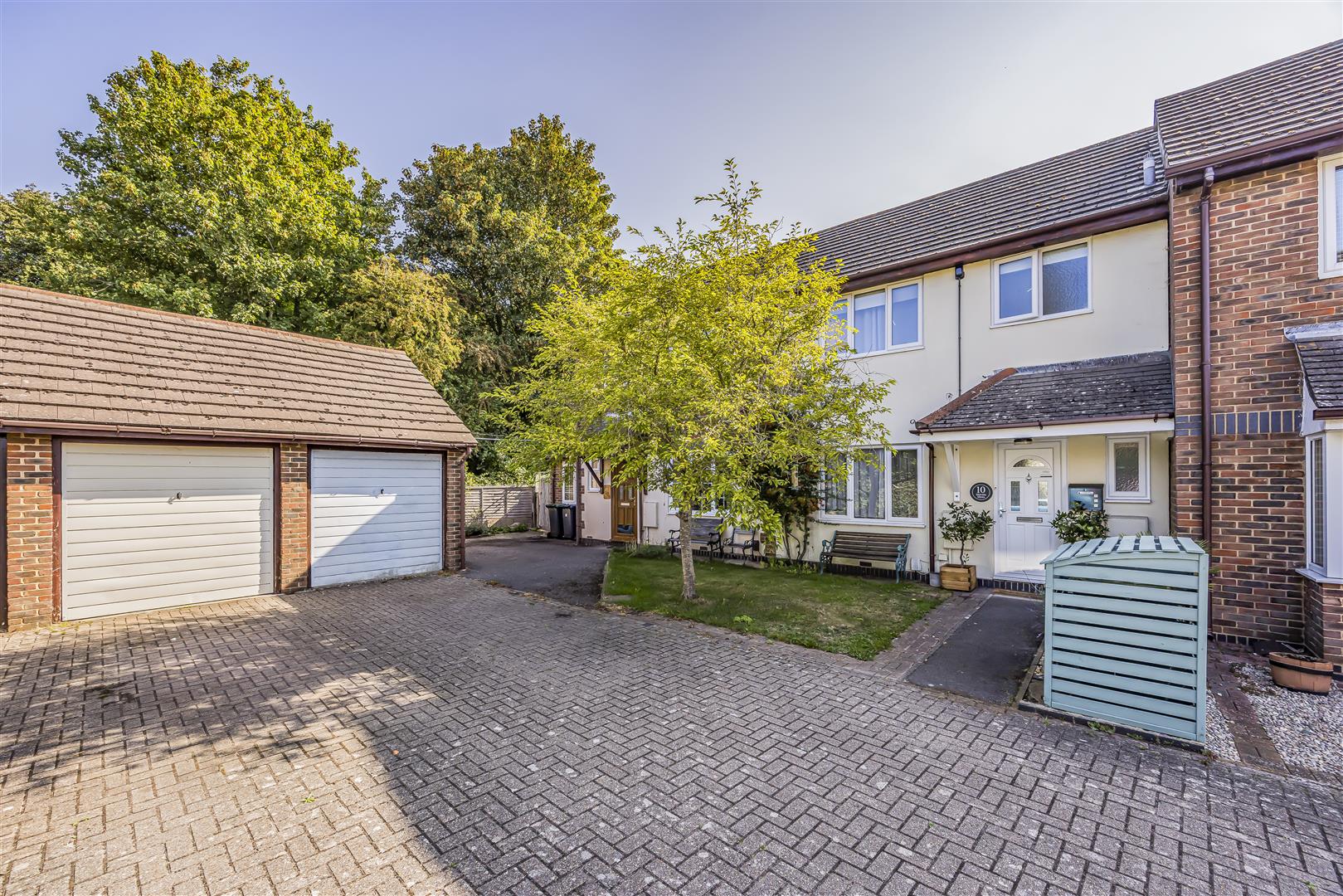 house - terraced for sale malvern mews