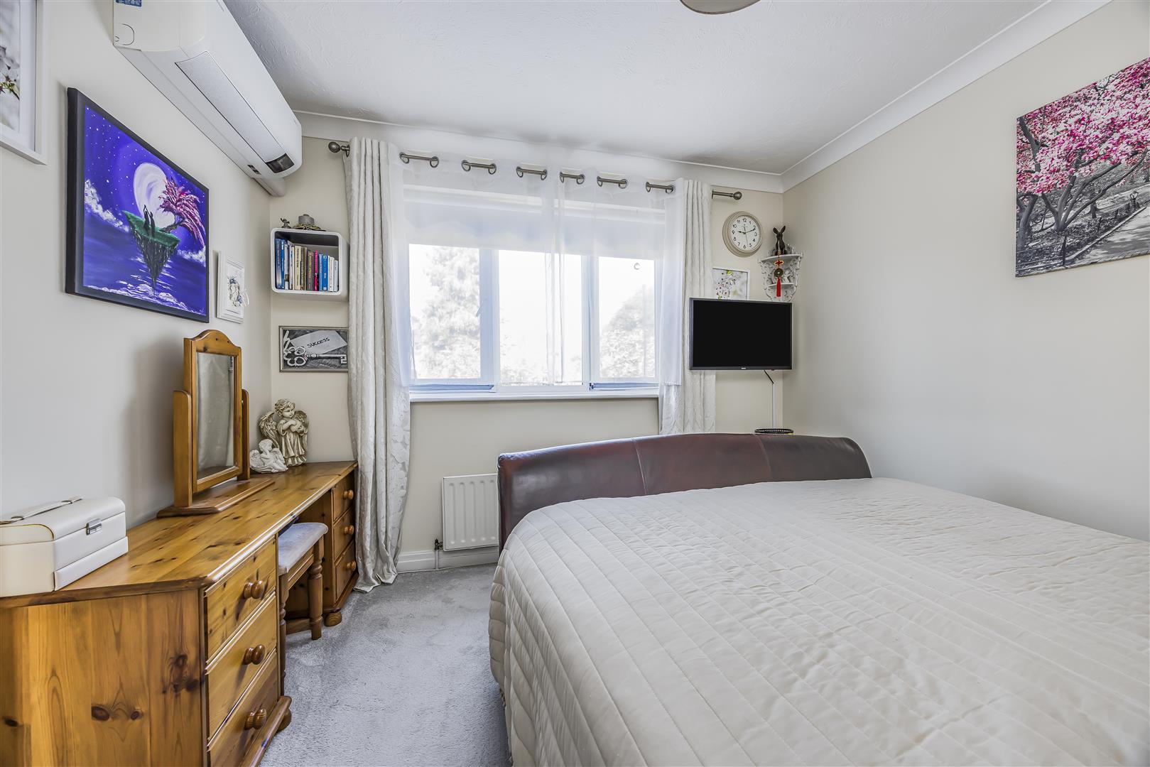 house - terraced for sale malvern mews