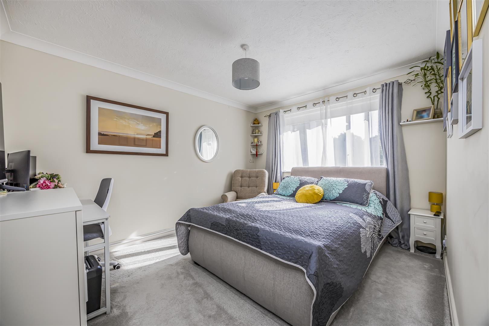 house - terraced for sale malvern mews