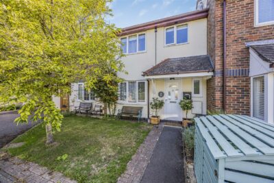 house - terraced for sale malvern mews