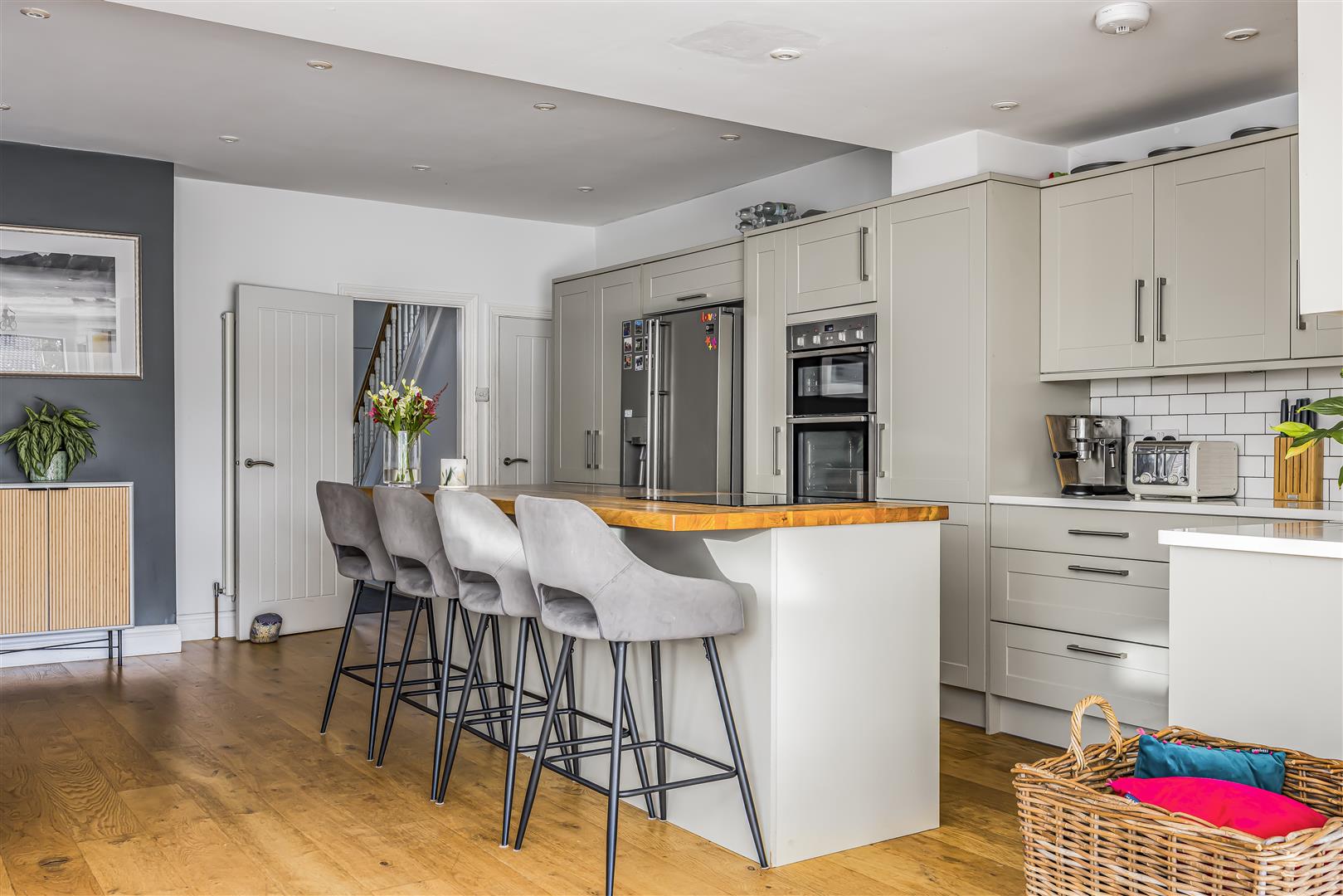 house - detached for sale breach avenue