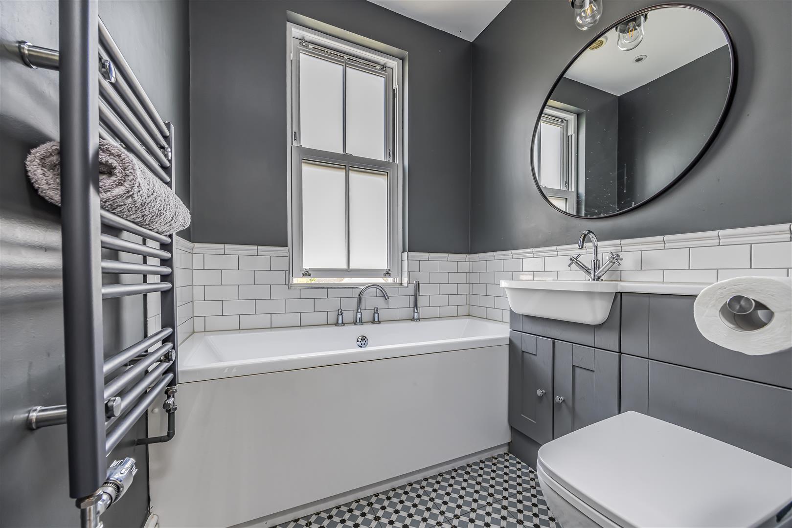 house - detached for sale breach avenue