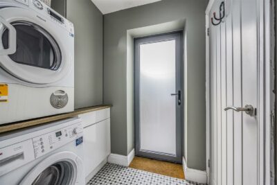 house - detached for sale breach avenue