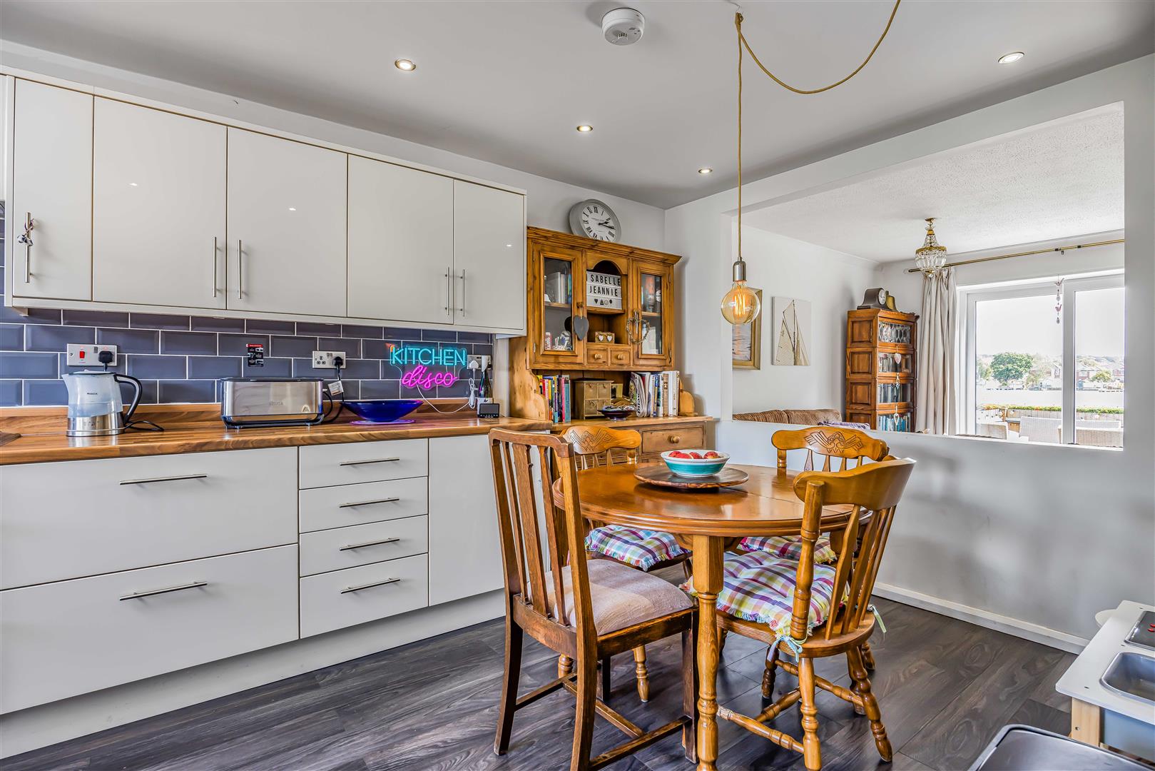 house for sale collier close